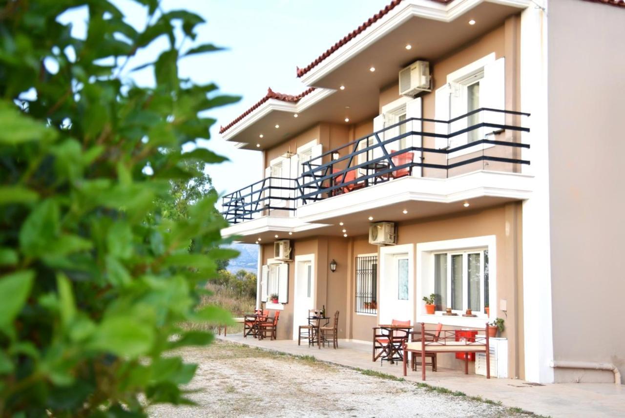 Anemomylos Apartments Lixouri Buitenkant foto
