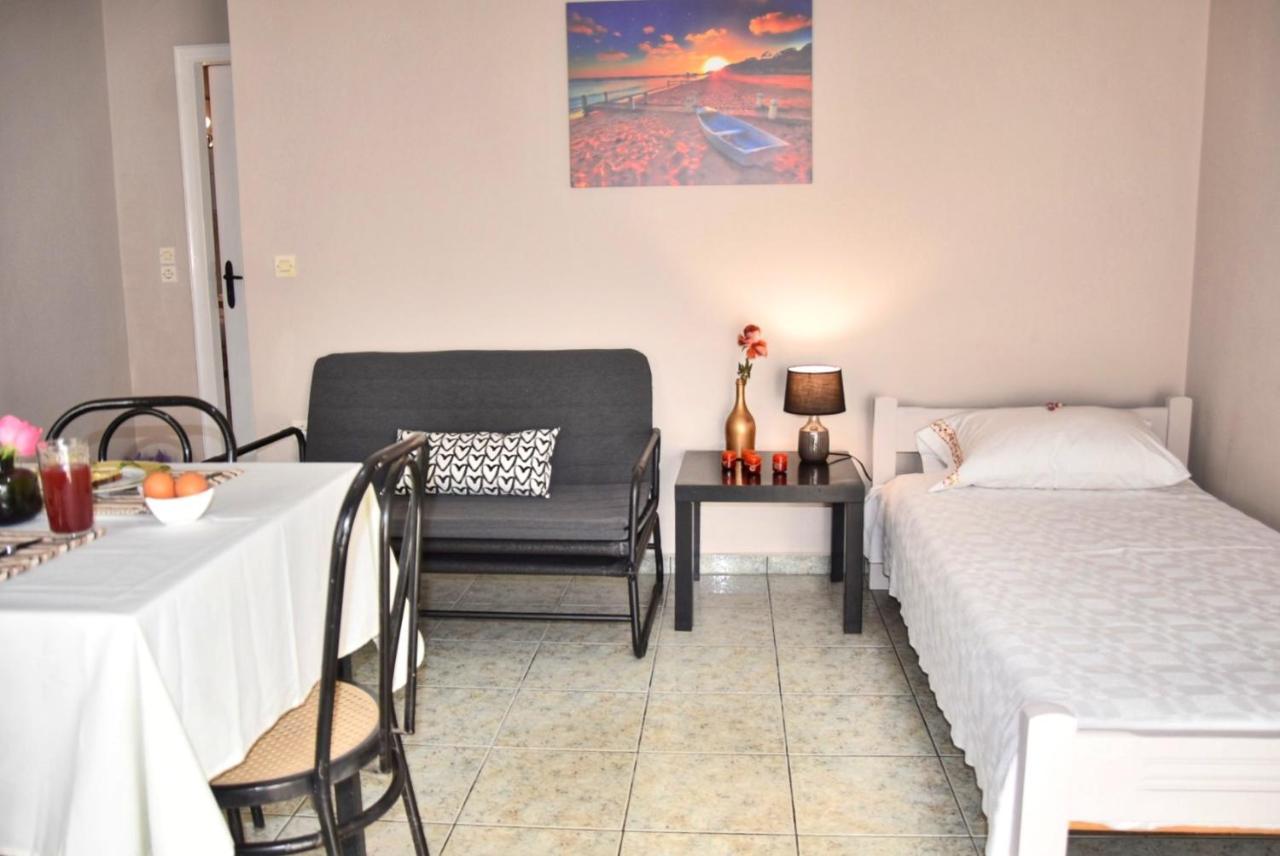 Anemomylos Apartments Lixouri Buitenkant foto